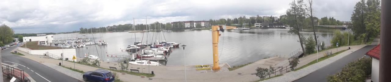 Apartament Nad Jeziorakiem อิวาวา ภายนอก รูปภาพ