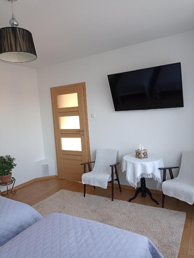Apartament Nad Jeziorakiem อิวาวา ภายนอก รูปภาพ