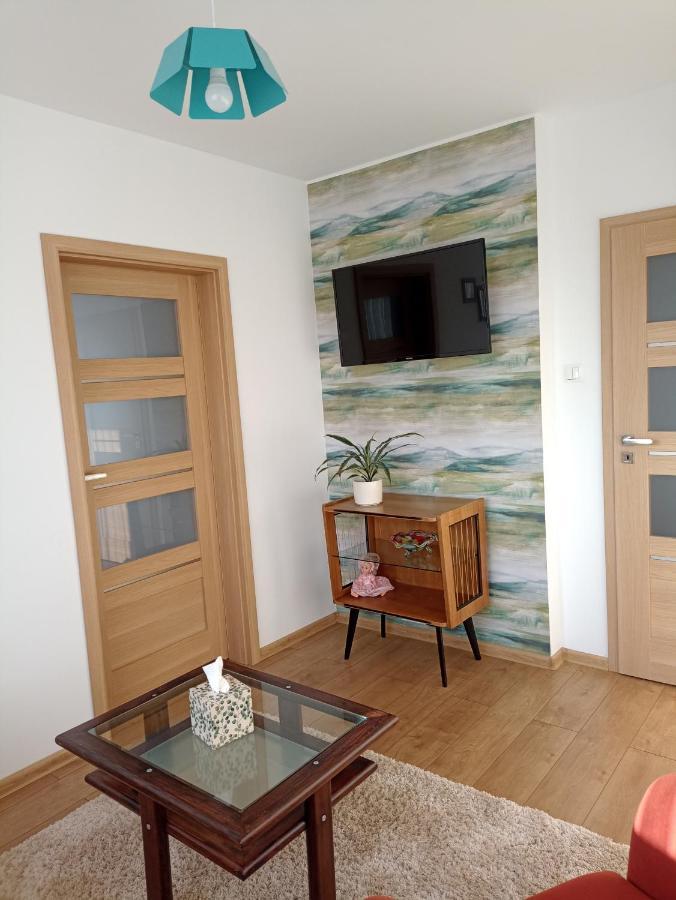Apartament Nad Jeziorakiem อิวาวา ภายนอก รูปภาพ