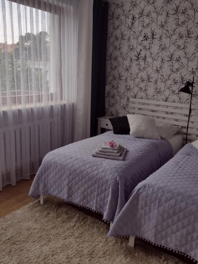Apartament Nad Jeziorakiem อิวาวา ภายนอก รูปภาพ